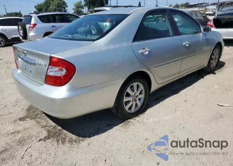 2004 Toyota Camry Le из США, поврежденный, VIN JTDBF32K740152595